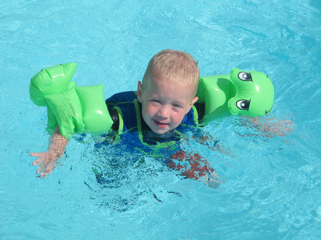 swimming floaties for toddlers
